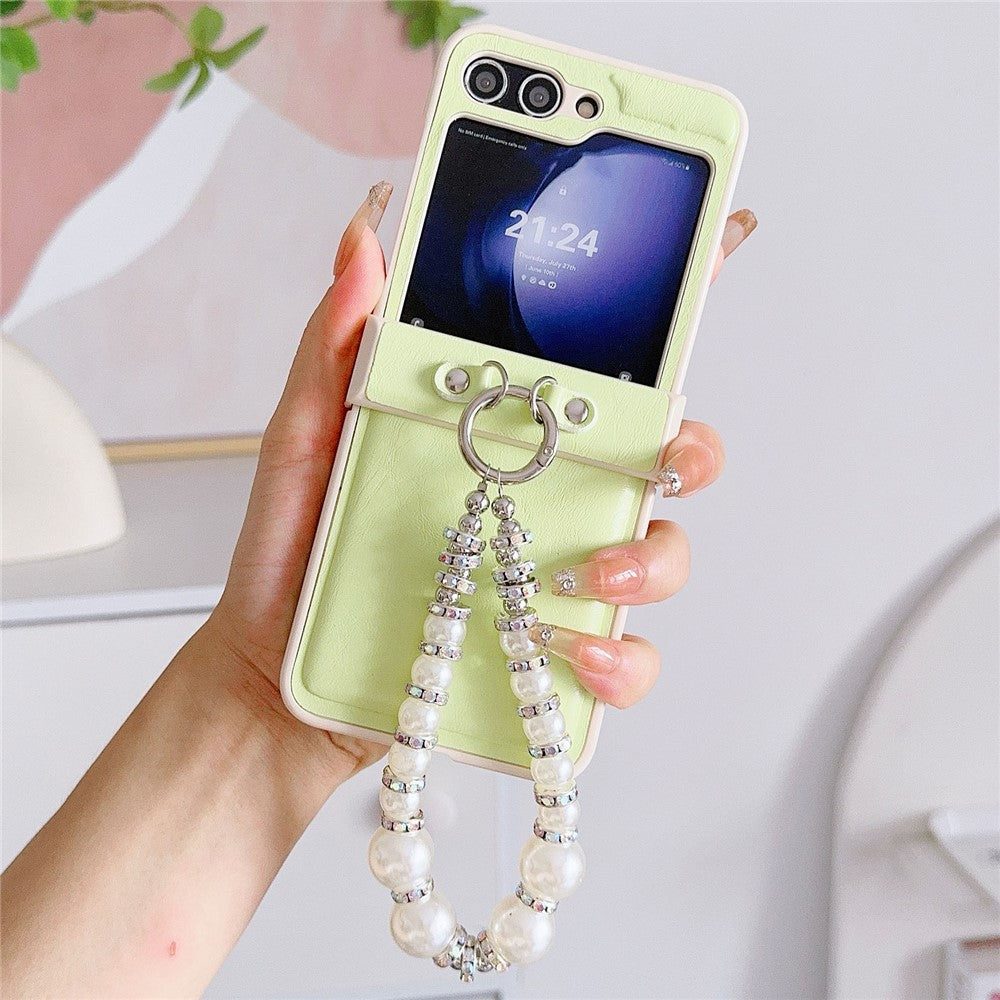For Samsung Galaxy Z Flip7 FE 5G / Z Flip6 5G Case Crazy Horse Leather+PC Phone Cover with Wrist Pearl Strap - Light Green