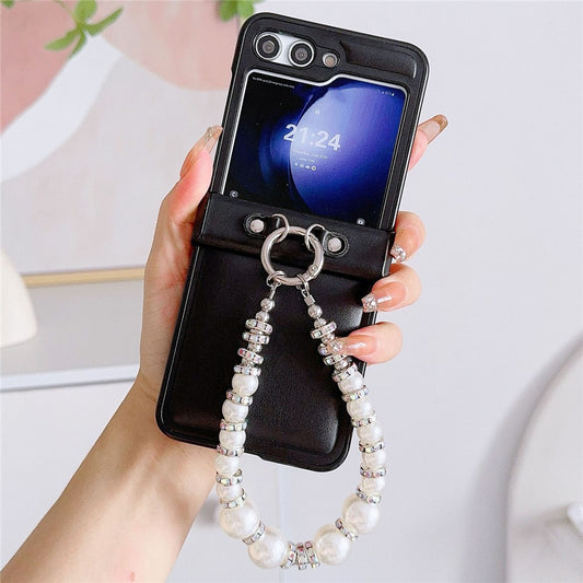 For Samsung Galaxy Z Flip7 FE 5G / Z Flip6 5G Case Crazy Horse Leather+PC Phone Cover with Wrist Pearl Strap - Black