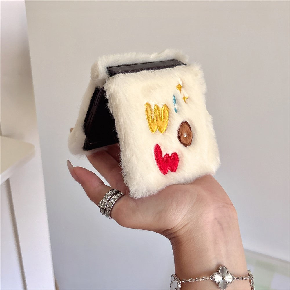 KJS-018 For Samsung Galaxy Z Flip7 FE 5G / Z Flip6 5G Case Embroidered WOW Soft Plush Hard PC Phone Cover - White