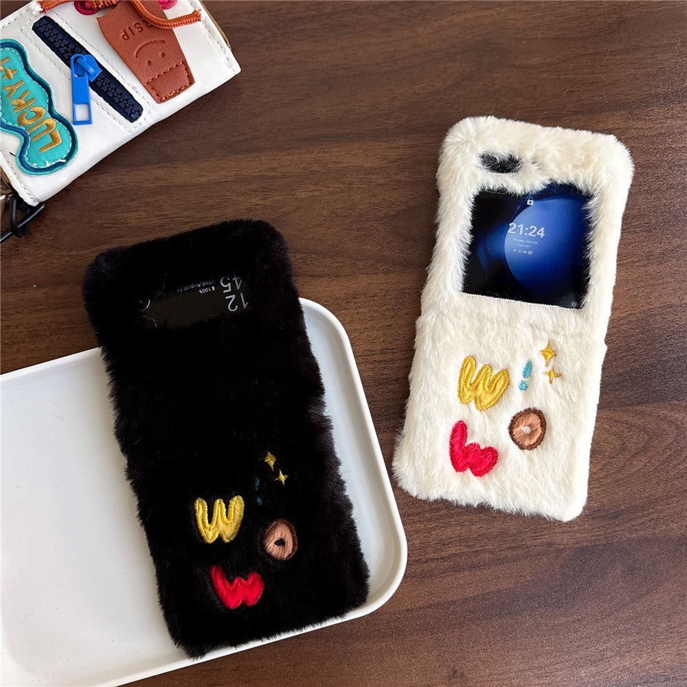 KJS-018 For Samsung Galaxy Z Flip7 FE 5G / Z Flip6 5G Case Embroidered WOW Soft Plush Hard PC Phone Cover - White