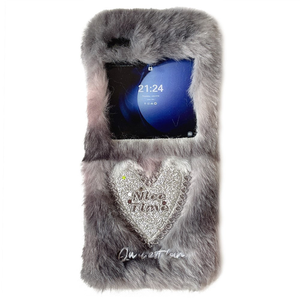 KJS-013 For Samsung Galaxy Z Flip7 FE 5G / Z Flip6 5G Case Glitter Heart Hard PC Warm Plush Phone Cover - Grey
