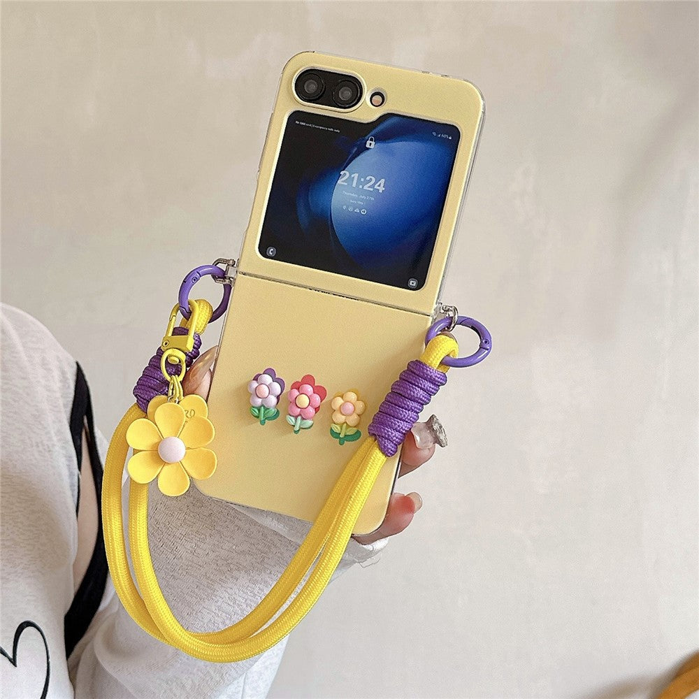 For Samsung Galaxy Z Flip7 FE 5G / Z Flip6 5G Case Flower Decor Protective Hard PC Phone Cover with Wrist Strap, Pendant