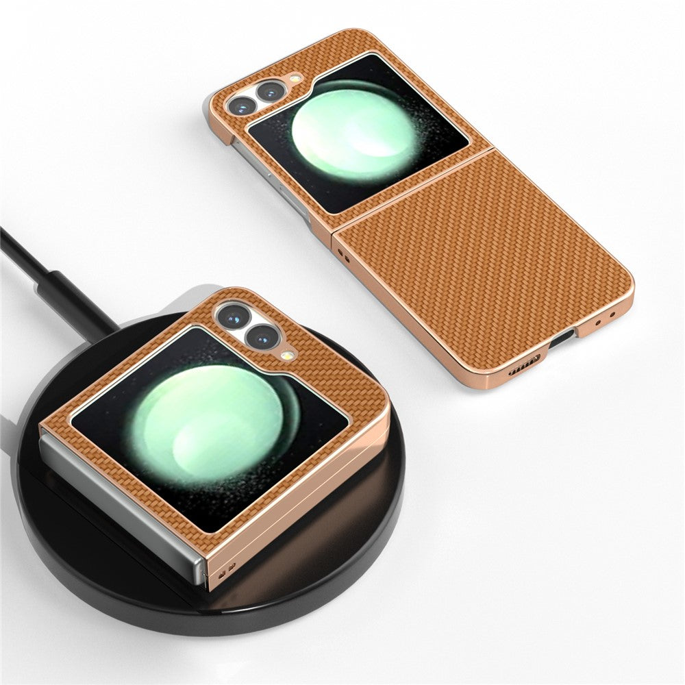 For Samsung Galaxy Z Flip7 FE 5G / Z Flip6 5G Case Electroplating Phone Cover Carbon Fiber Texture PU+TPU Protective Case - Light Brown