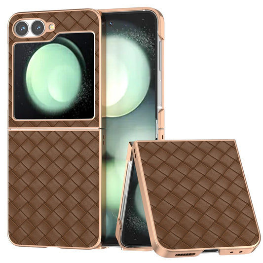 ABEEL For Samsung Galaxy Z Flip7 FE 5G / Z Flip6 5G Case Woven Texture Electroplating Edge Leather Coated PC Phone Cover - Brown
