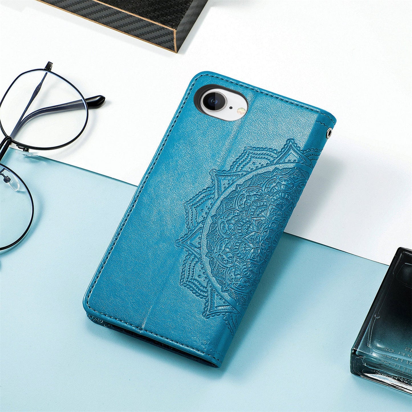 For iPhone 16e Wallet Case Mandala Flower Leather Phone Cover Stand - Blue