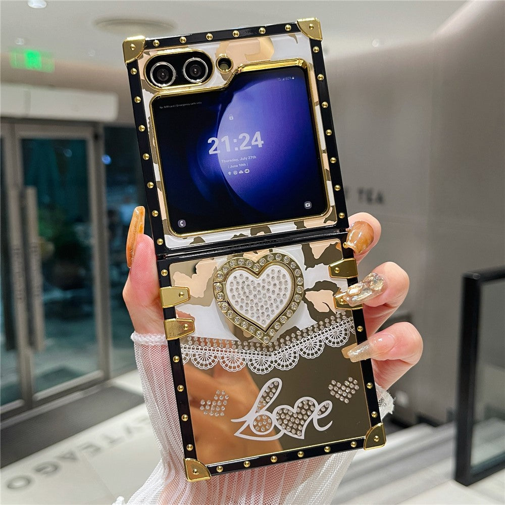 For Samsung Galaxy Z Flip7 FE 5G / Z Flip6 5G Case Heart Pattern Electroplating TPU + PC Phone Cover with Kickstand - White