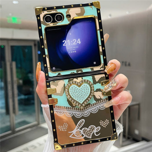 For Samsung Galaxy Z Flip7 FE 5G / Z Flip6 5G Case Heart Pattern Electroplating TPU + PC Phone Cover with Kickstand - Lake Blue