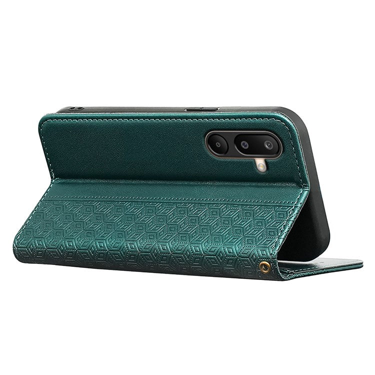For Samsung Galaxy M16 5G  /  F16 5G Wallet Phone Case Strong Magnetic Checkered Pattern Imprint Leather Flip Cover - Green