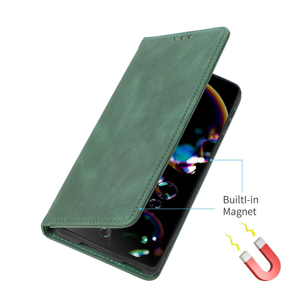 For iPhone 17 Pro Max Case Wallet Magnetic Closing Leather Flip Phone Cover - Green