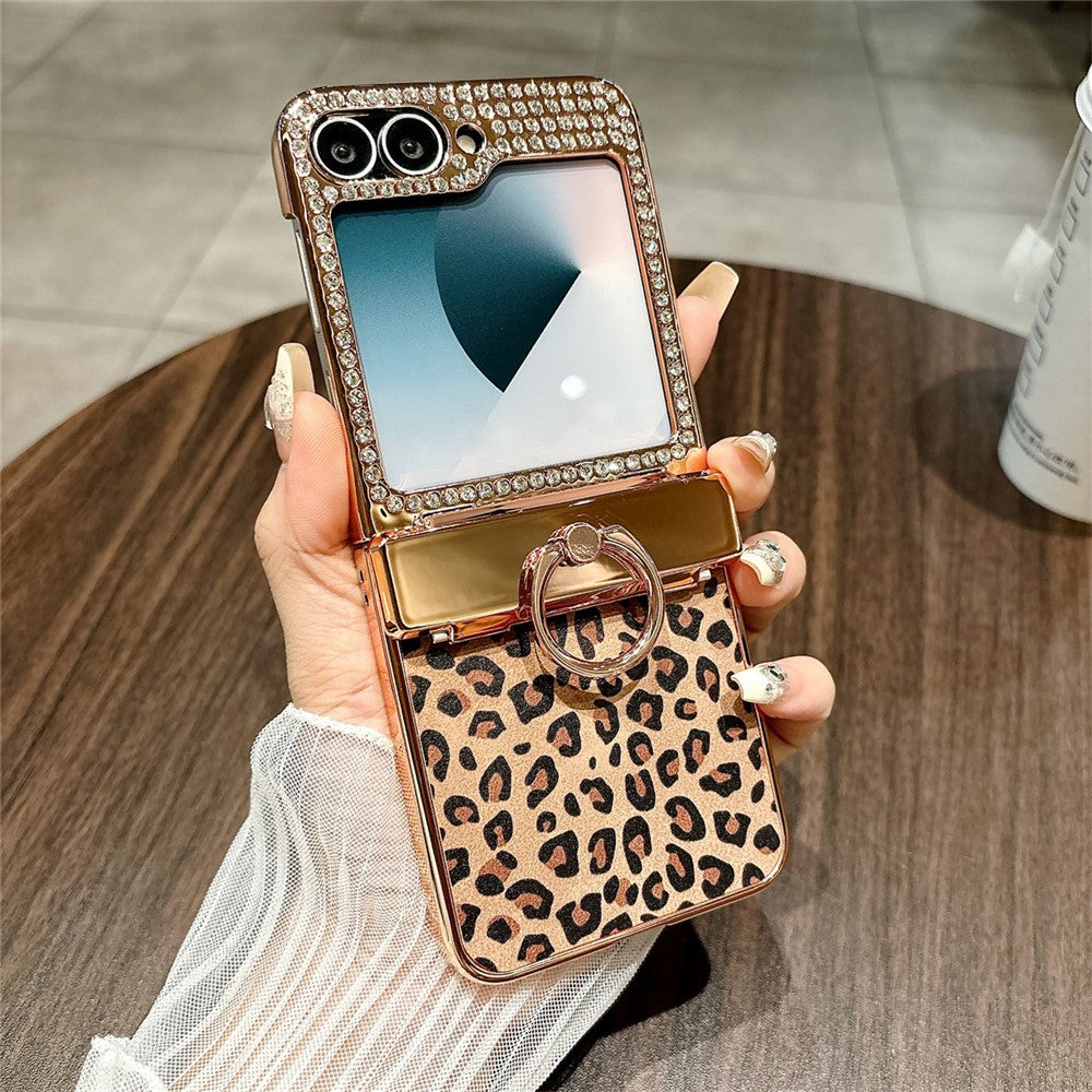For Samsung Galaxy Z Flip7 FE 5G / Z Flip6 5G Case Leopard Pattern Ring Holder Rhinestone Hard PC Phone Cover - Gold