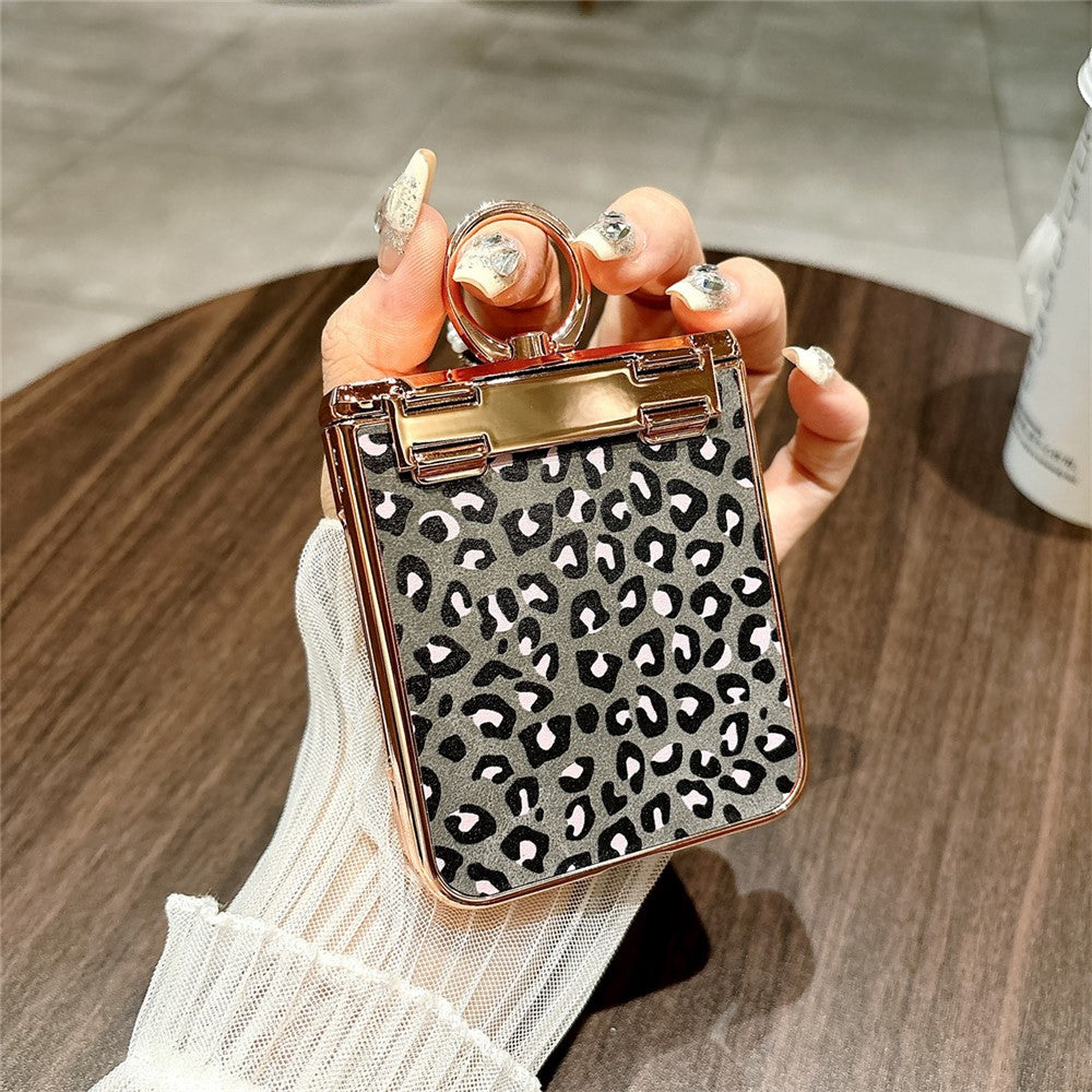For Samsung Galaxy Z Flip7 FE 5G / Z Flip6 5G Case Leopard Pattern Ring Holder Rhinestone Hard PC Phone Cover - Black