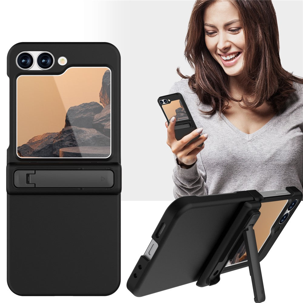 GW18 For Samsung Galaxy Z Flip7 FE 5G  /  Flip6 5G Case Rubberized Hard PC Kickstand Phone Cover - Black