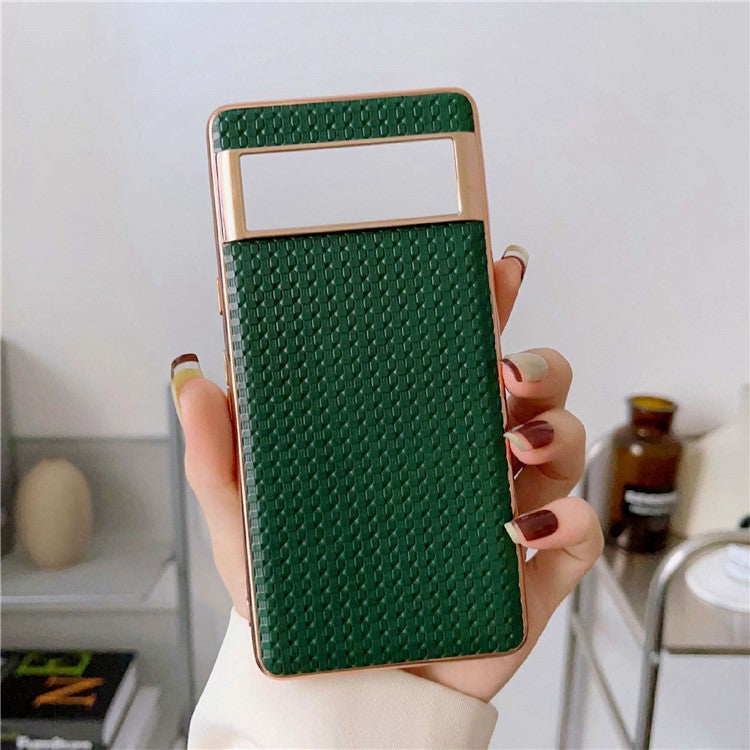 For Google Pixel 7 5G Cell Phone Back Shell, Textured Genuine Leather Coated TPU Phone Case Nano Electroplating Protective Cover - Green