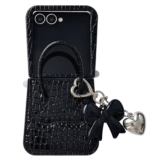 For Samsung Galaxy Z Flip7 5G Case Handbag Crocodile Texture Leather + PC Phone Cover with Bow Heart Pendant - Black