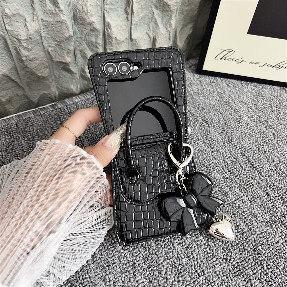 For Samsung Galaxy Z Flip7 FE 5G  /  Z Flip6 5G Case Handbag Crocodile Texture Leather + PC Phone Cover with Bow Heart Pendant - Black