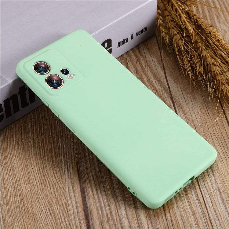 For Motorola Moto S30 Pro 5G / Edge 30 Fusion 5G Liquid Silicone Cell Phone Case Anti-scratch Soft Lining Protective Cover with Strap - Green
