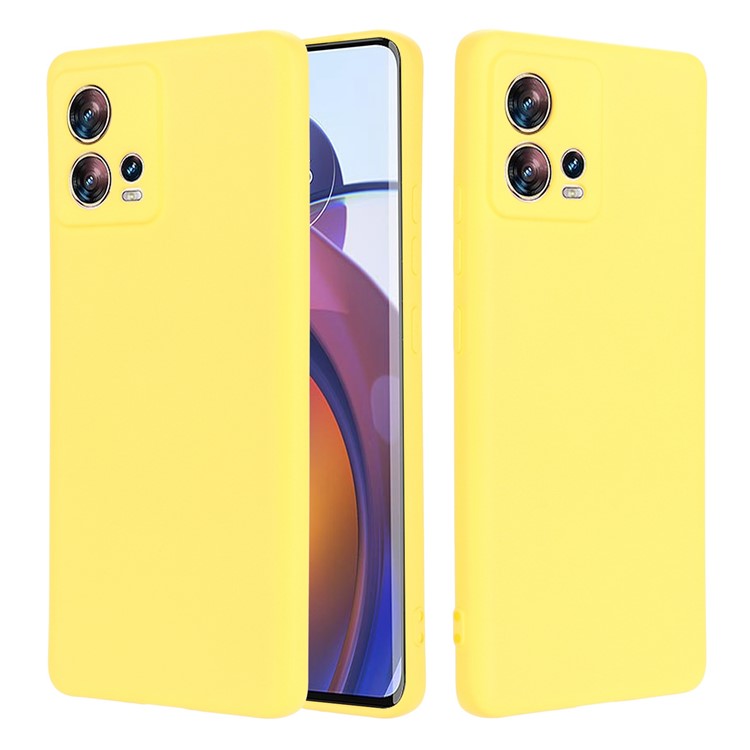 For Motorola Moto S30 Pro 5G / Edge 30 Fusion 5G Liquid Silicone Cell Phone Case Anti-scratch Soft Lining Protective Cover with Strap - Yellow