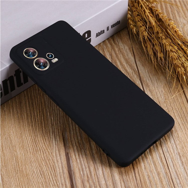 For Motorola Moto S30 Pro 5G / Edge 30 Fusion 5G Liquid Silicone Cell Phone Case Anti-scratch Soft Lining Protective Cover with Strap - Black