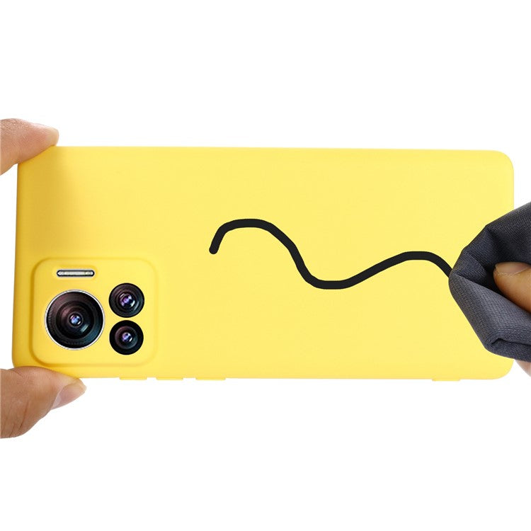 For Motorola Moto X30 Pro 5G / Edge 30 Ultra 5G Liquid Silicone Soft Touch Case Microfiber Lining Camera Protection Phone Cover with Strap - Yellow