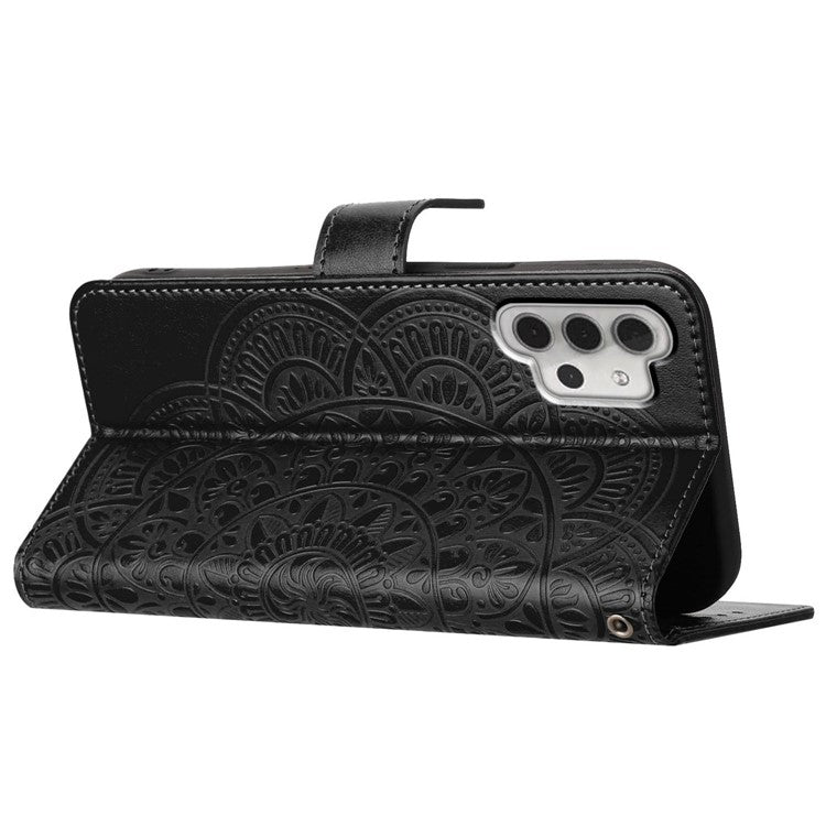 For Samsung Galaxy A32 4G (EU Version) Case Mandala Flowers Leather Flip Phone Cover with Strap - Black