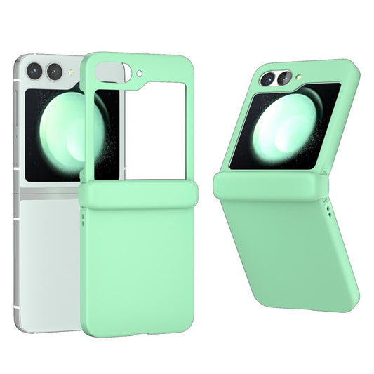 For Samsung Galaxy Z Flip7 FE 5G / Z Flip6 5G Case Skin-touch PC Phone Cover with Hinge Protection - Light Green