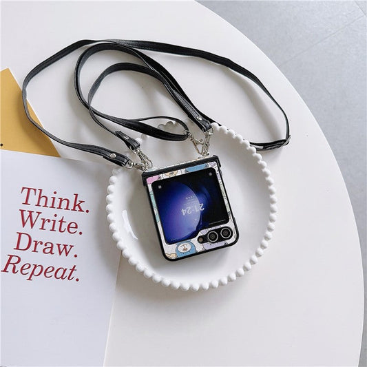 For Samsung Galaxy Z Flip5 5G Case Lacquered Cartoon Pattern Leather+PC Phone Cover with 2 Straps - Cartoon Bear