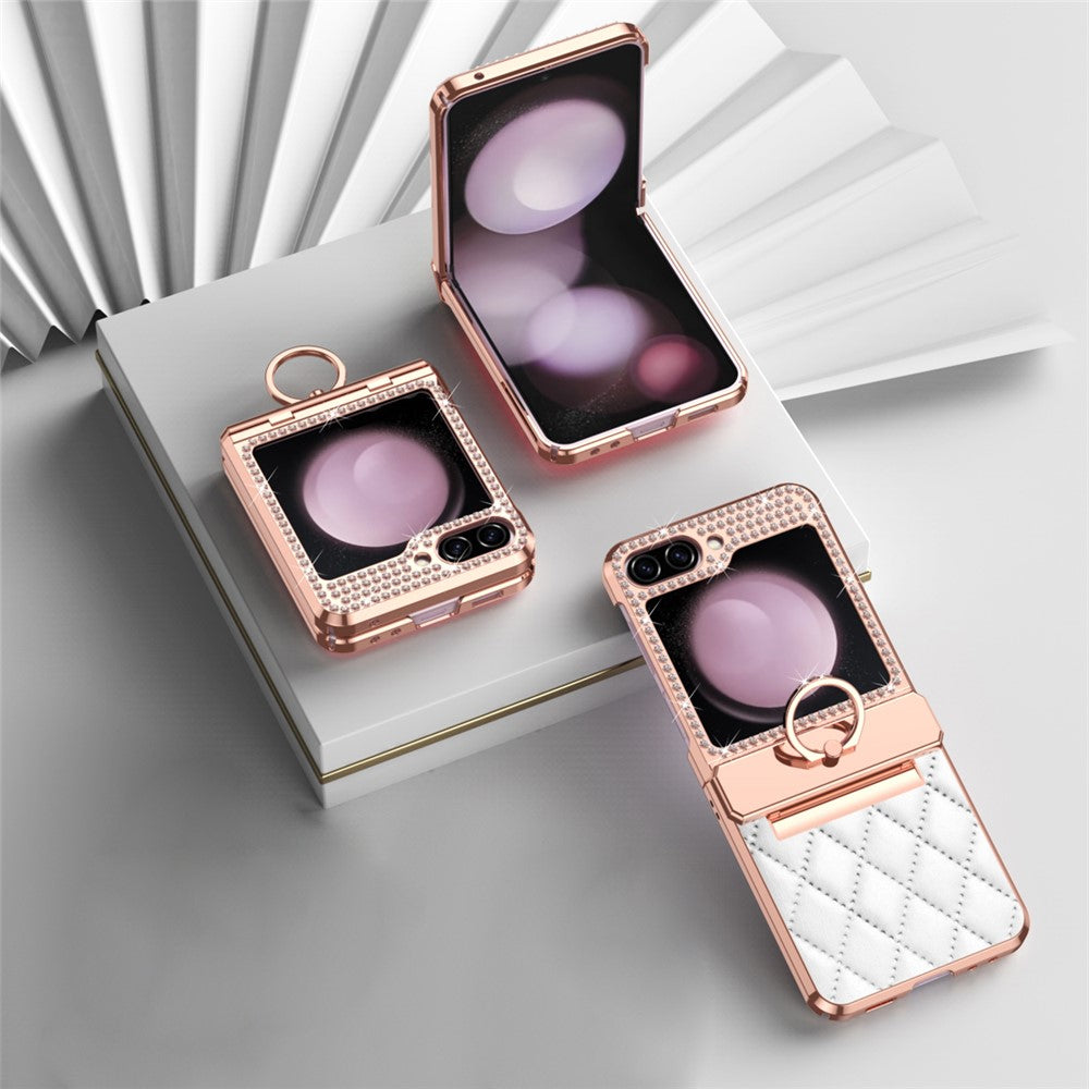 For Samsung Galaxy Z Flip7 FE 5G / Z Flip6 5G / Z Flip5 5G Case Rhinestone Decor Leather+PC Rhombus Phone Cover - White