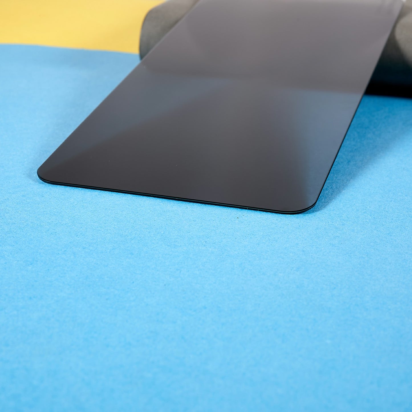 For Samsung Galaxy A16 5G / A16 4G Anti-Spy Screen Protector Full Glue Silk Print Black Edge Tempered Glass Film