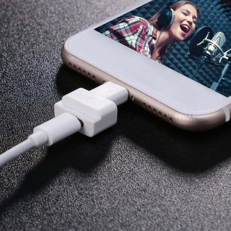 8 Pin Female to 8 Pin Male Lightning Interface Adapter Connector for iPhone iPad - White