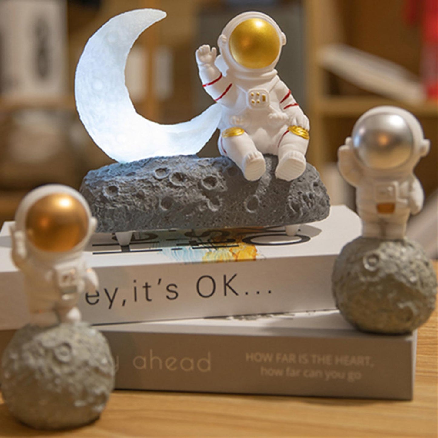Moon Light Astronaut Bluetooth Speaker Rich Bass for Children Girls Party Gold