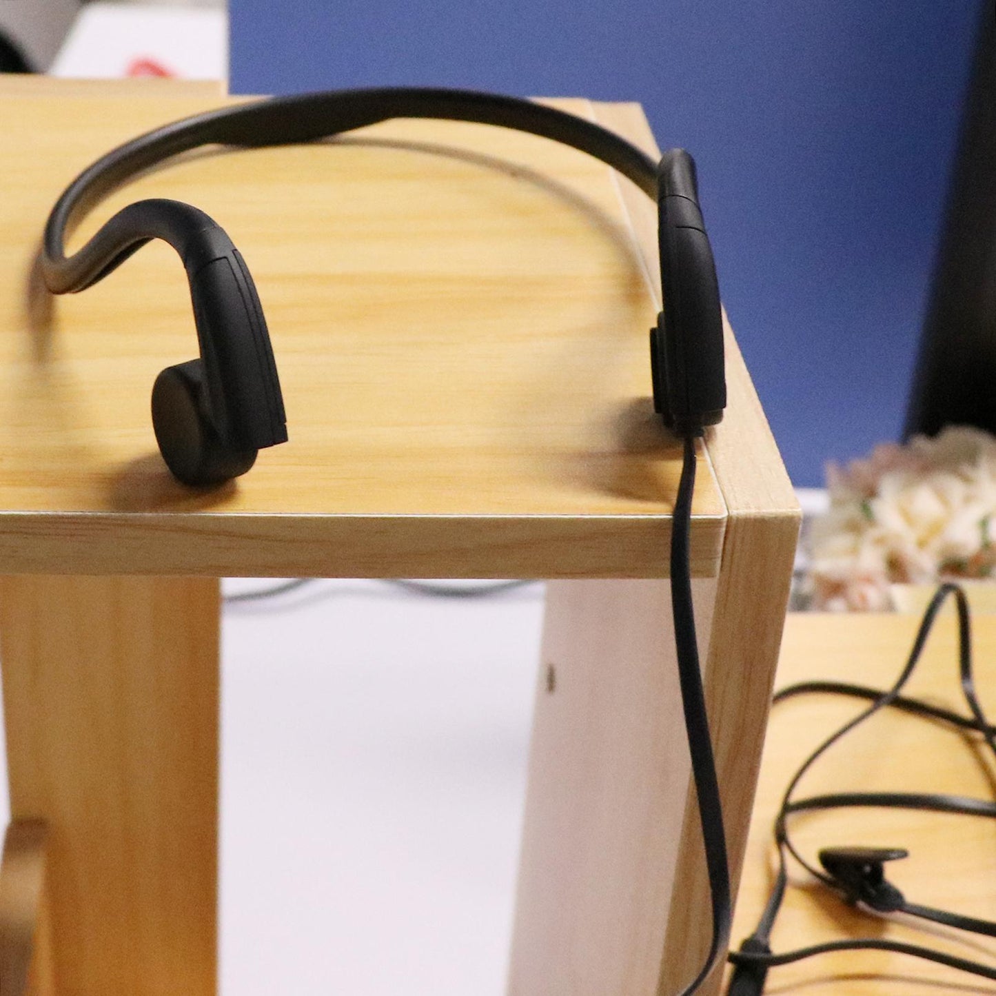 Bone Conduction Wired Headset Voice Control for Running Outdoor Sport Black