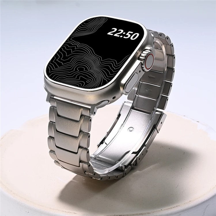 For Apple Watch 10 46mm / Ultra 2 / Ultra 49mm / 9 8 7 45mm / SE (2023) SE (2022) SE 6 5 4 44mm / 3 2 1 42mm Titanium Alloy Strap Turtleback Clasp - Silver