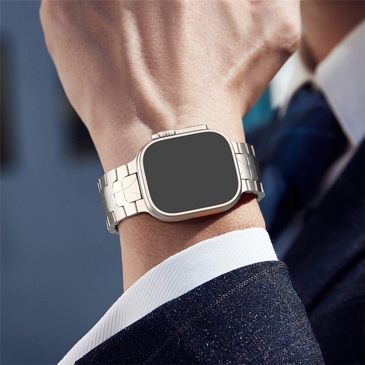 For Apple Watch Series 10 42mm / 9 8 7 41mm / SE (2023) SE (2022) SE 6 5 4 40mm / 3 2 1 38mm Magnetic Buckle Titanium Alloy Band - Black