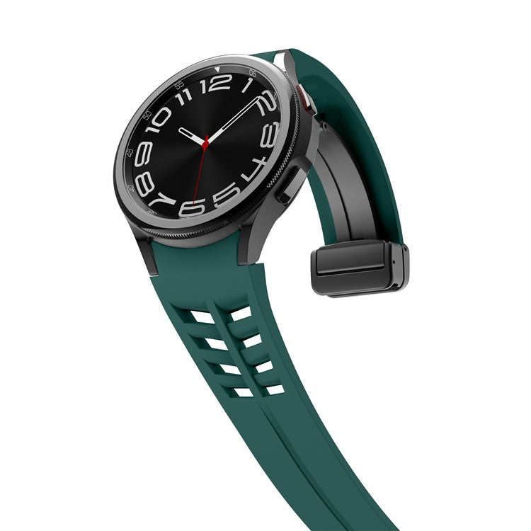 For Samsung Galaxy Watch FE / 7 / 6 / 5 / 4 Watch Band Stylish Silicone Strap with Magnetic Folding Buckle - Dark Green