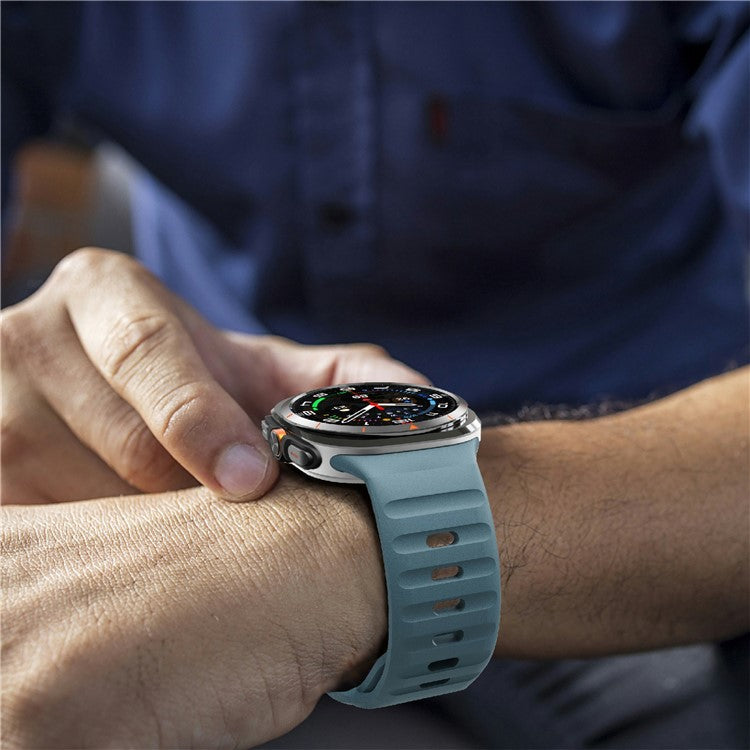For Samsung Galaxy Watch Ultra 47mm Silicone Watch Band Breathable Sport  Watch Strap - Ocean Blue