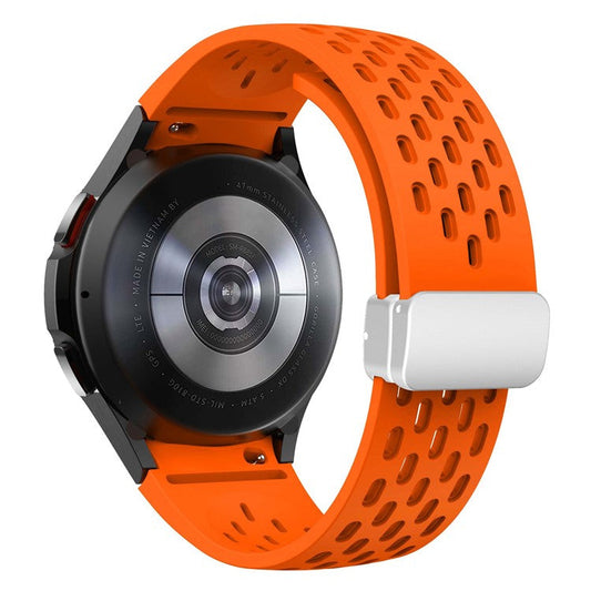 Silicone Strap for Samsung Galaxy Watch7 / Watch6 / Watch 5 44mm 40mm Wrist Strap with Silver Magnetic Buckle - Orange