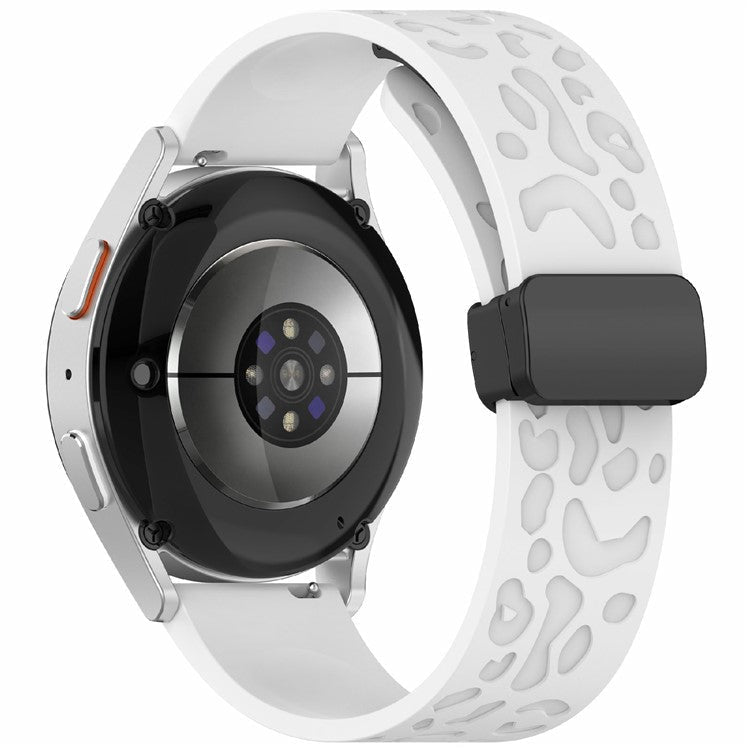 KALEBOL 20mm Magnetic Silicone Strap for Samsung Galaxy Watch6 Classic 47mm / 43mm / Huawei Watch GT 3 Pro 43mm Leopard Print Watch Band - White