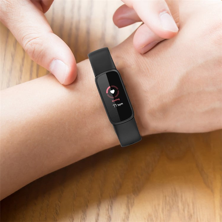 Silicone Smart Watch Strap Replacement Part for Fitbit Luxe, Size: L - Purple