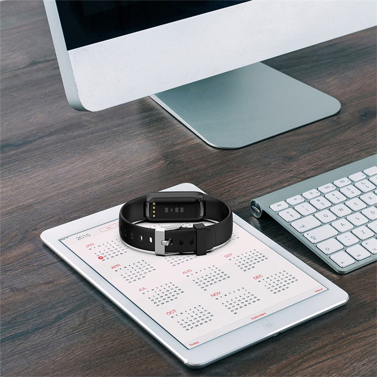 Silicone Smart Watch Strap Replacement Part for Fitbit Luxe, Size: L - Purple