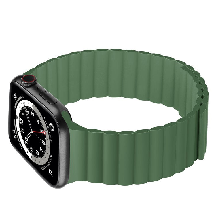 Dual Color Magnetic Silicone Watch Strap Wrist Band for Apple Watch Series 10 46mm / Ultra 2 Ultra 49mm / 9 8 7 45mm / SE (2023) SE (2022) SE 6 5 4 44mm / 3 2 1 42mm - Green