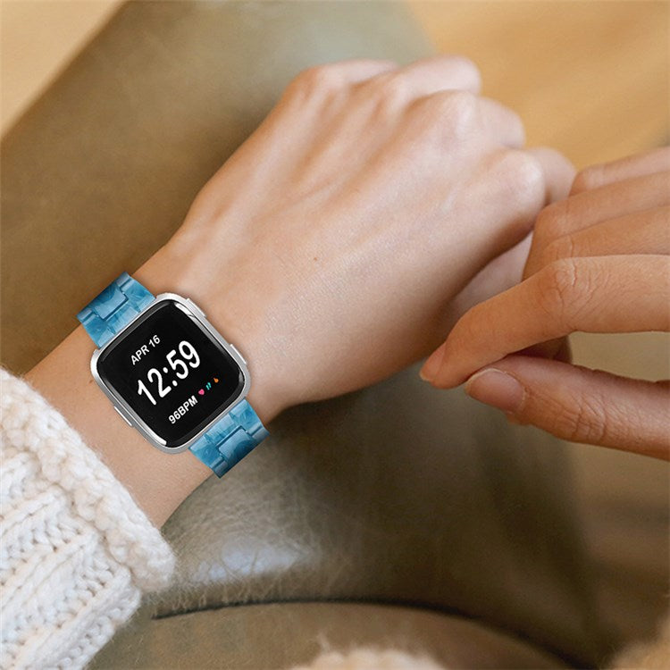 For Fitbit Versa 2/Fitbit Versa/Versa Lite/Versa SE Watch Band Stylish Resin 22.5mm Wrist Strap Smart Watch Replacement Part - Blue Marble