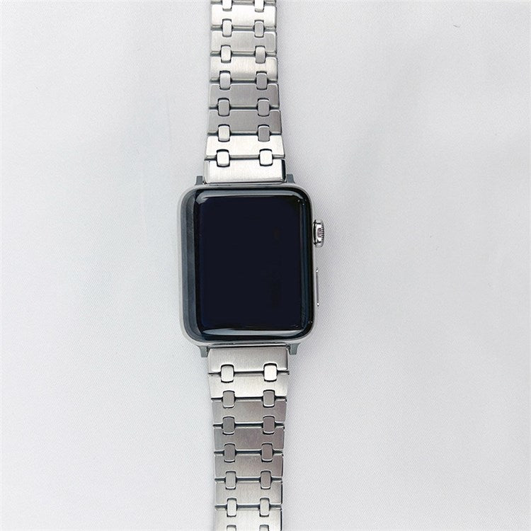 For Apple Watch Series 10 46mm / Ultra 2 Ultra 49mm / 9 8 7 45mm / SE (2023) SE (2022) SE 6 5 4 44mm / 3 2 1 42mm Stylish Stainless Steel Smart Watch Band Wrist Strap - Silver