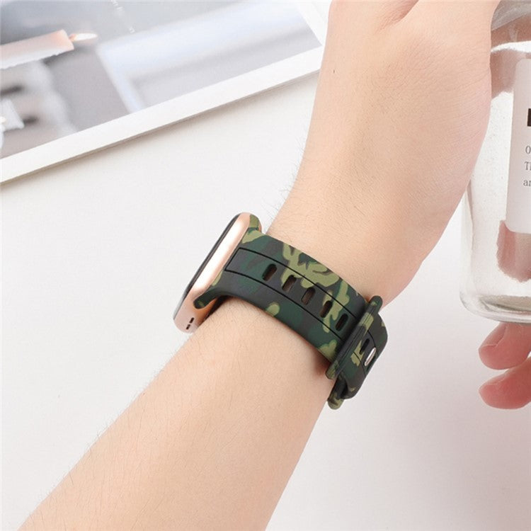 Watch Strap for Apple Watch Series 10 46mm / Ultra 2 Ultra 49mm /  Series 9 8 7 45mm / 6 5 4 SE (2023) SE (2022) SE 44mm / 3 2 1 42mm , Camouflage Silicone Sports Band - Yellow