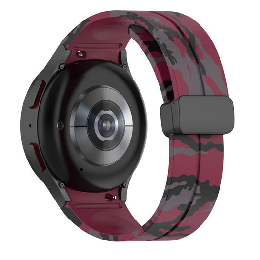 For Samsung Galaxy Watch 5 Pro 45mm / Watch 5 40 / 44mm / Watch4 40 / 44mm / Watch4 Classic 42 / 46mm Camo Silicone Watch Band - Wine Red