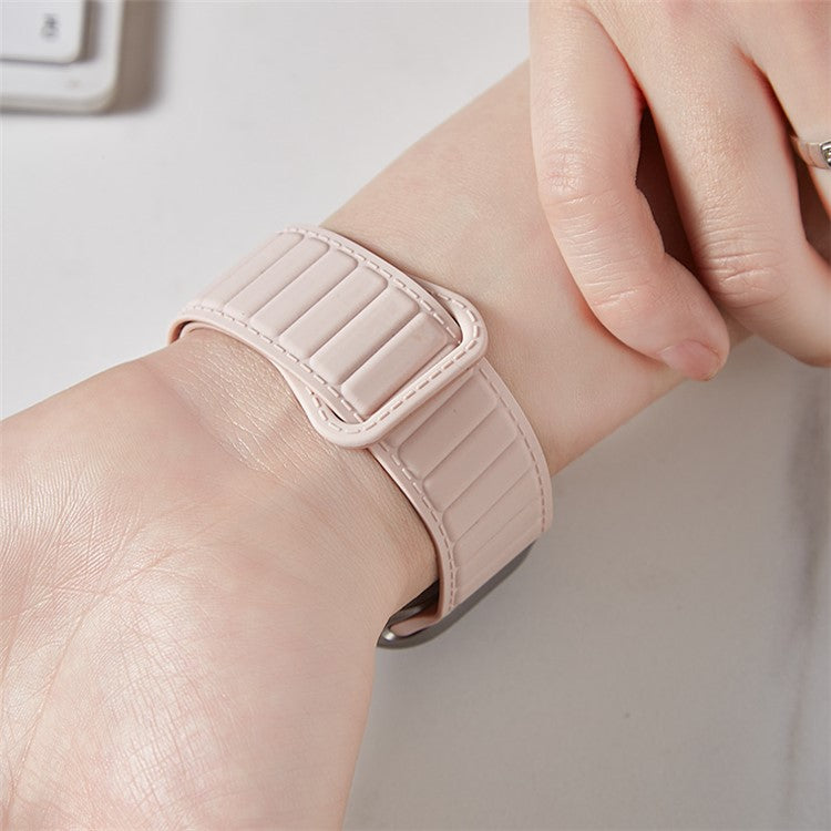 For Apple Watch Series 10 46mm / Ultra 2 Ultra 49mm /  Series 9 8 7 45mm / 6 5 4 SE (2023) SE (2022) SE 44mm / 3 2 1 42mm Silicone Band Color Match Magnetic Watch Strap - Pink / Rose Pink