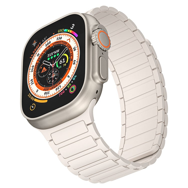 Silicone Watch Band for Apple Watch Series 10 46mm / Ultra 2 Ultra 49mm /  Series 9 8 7 45mm / 6 5 4 SE (2023) SE (2022) SE 44mm / 3 2 1 42mm , AW Magnetic Closure Wrist Strap - Starlight