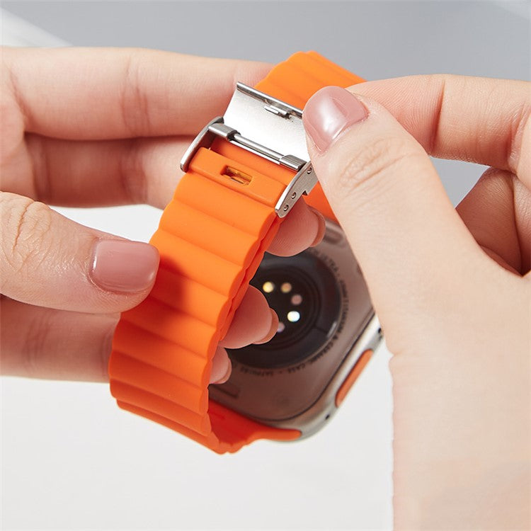 Watch Strap for Apple Watch Series 10 42mm / 9 8 7 41mm / SE (2023) SE (2022) SE 6 5 4 40mm / 3 2 1 38mm Clip Buckle Silicone Watchband - Pink