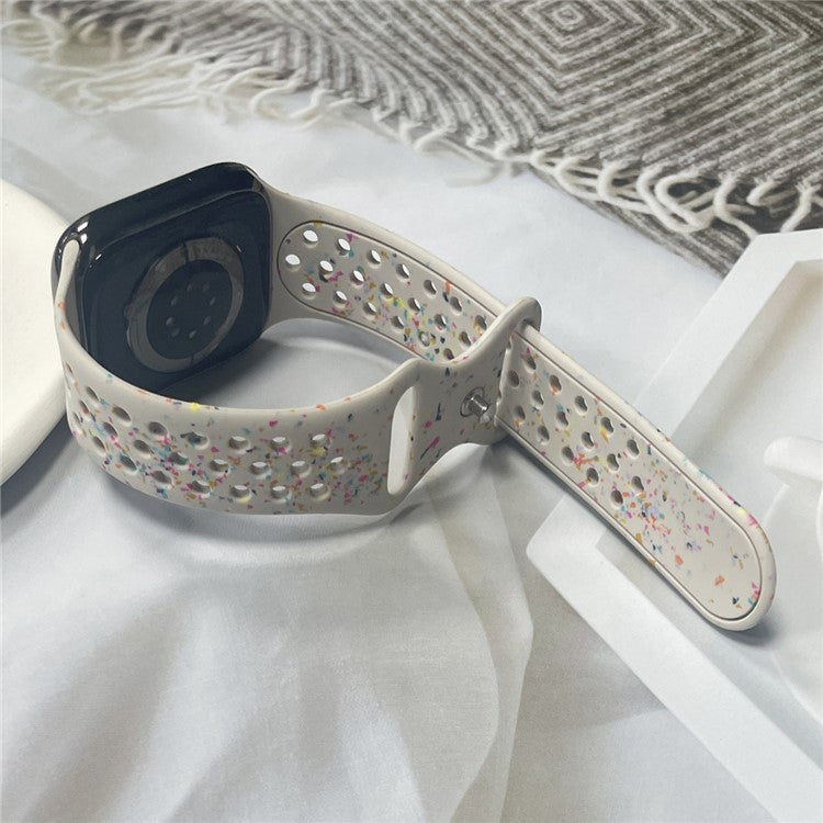 Silicone Band for Apple Watch Series 10 46mm / Ultra 2 Ultra 49mm /  Series 9 8 7 45mm / 6 5 4 SE (2023) SE (2022) SE 44mm / 3 2 1 42mm Pattern Watch Strap - Starlight