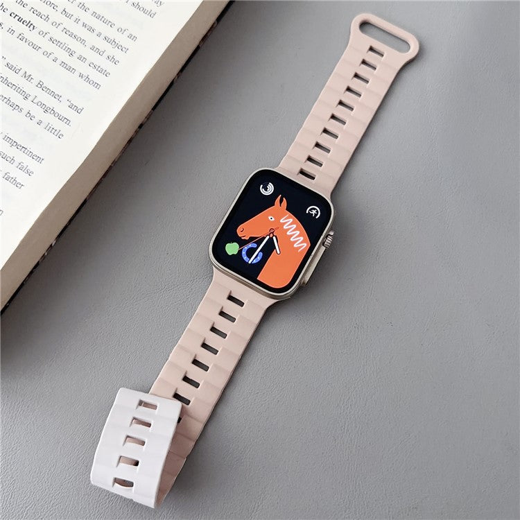 For Apple Watch Series 10 46mm / Ultra 2 Ultra 49mm /  Series 9 8 7 45mm / 6 5 4 SE (2023) SE (2022) SE 44mm / 3 2 1 42mm Bands Magnetic Watch Strap - Light Pink+White