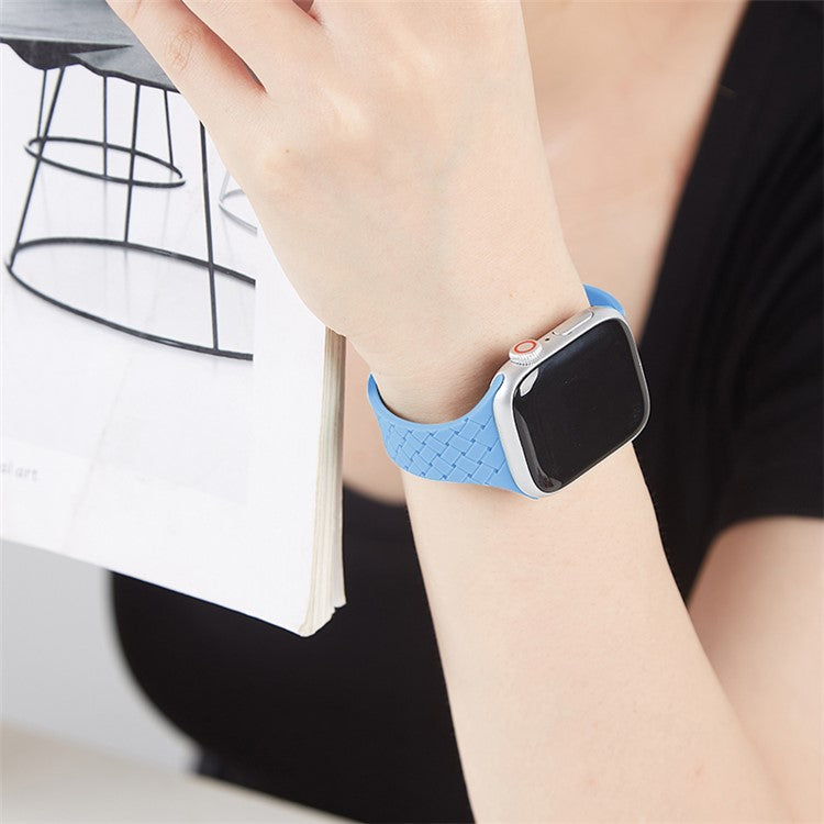 Watch Band for Apple Watch Series 10 42mm / 9 8 7 41mm / SE (2023) SE (2022) SE 6 5 4 40mm / 3 2 1 38mm Silicone Watch Band Magnetic Buckle - Mist Blue